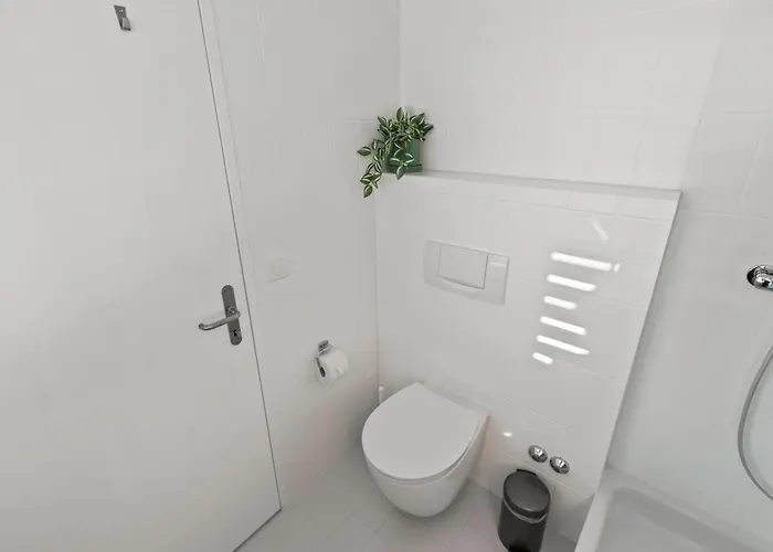 Lägenhet Cosy A 5 Min A Pied Des Bains Avec Parking